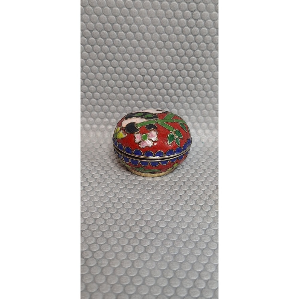 *VINTAGE* CHINESE CLOISONNE MINIATURE PANDA BEAR TRINKET RING BOX‎ - Picture 2 of 11
